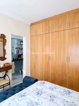 Imagem Sobrado Ã  venda com 4 quartos ( sendo 2 suÃ­tes), uma delas no tÃ©rreo e uma com closet, no CondomÃ...
