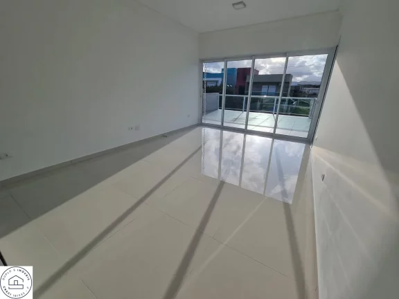 Imagem Sobrado à venda em condomínio fechado de alto padrão em Peruíbe.