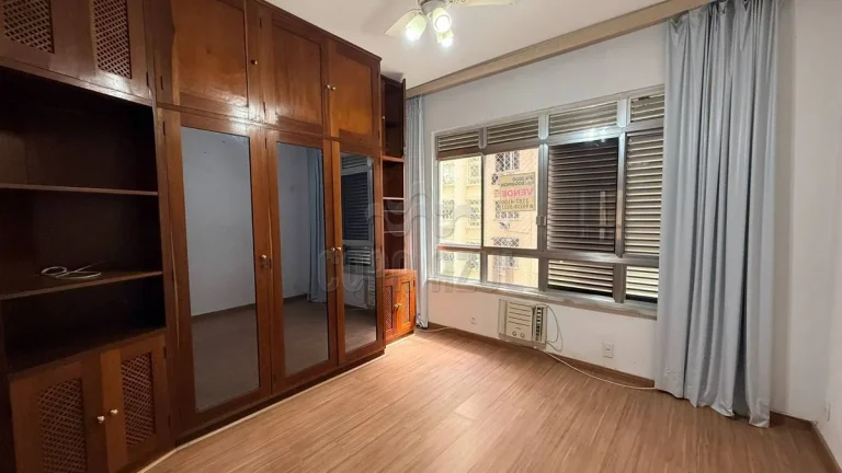 Imagem Copacabana – Rua Figueiredo Magalhăes | Residencial › Apartamento 3 quarto(s) à Venda