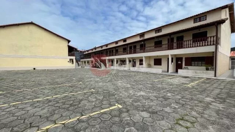 Imagem Belíssima casa em condomínio com 2 quartos a venda - Ogiva - Cabo Frio