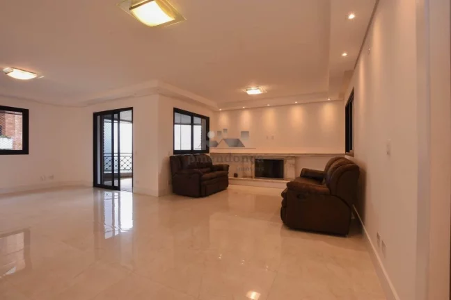 Imagem Apartamento à venda no Alto de Pinheiros com 04 suítes e 05 vagas, 310m²