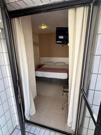 Imagem Flat com 1 Quarto e 1 banheiro à Venda, 36,48m² no CORAÇÃO DO GONZAGA!