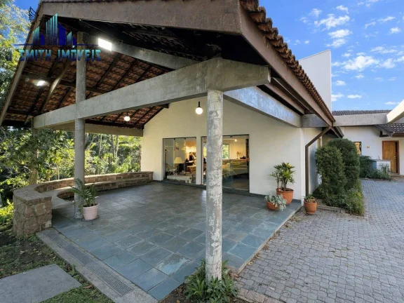 Imagem Casa TÉRREA em terreno de 10.490m² c/ casa Hóspede, Ateliê, Casa Caseiro.