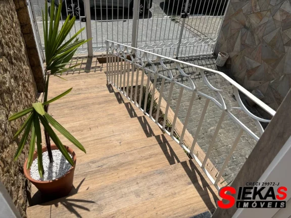 Imagem Imperdível oportunidade: Casa à venda em São Paulo-SP, no Tatuapé, com 4 quartos, 1 suíte, 1 sala, 4 banheiros, 3 vagas e 180m²!