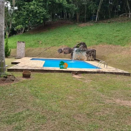 Imagem Chácara para Venda em São Roque, Centro (canguera), 3 dormitórios, 2 suítes, 1 banheiro