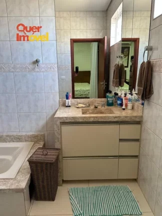 Imagem Imperdível oportunidade: Casa à venda em Cravinhos-SP, Jardim Acácias. 3 quartos, 1 suíte, 2 salas, 3 banheiros, 2 vagas, 179m².