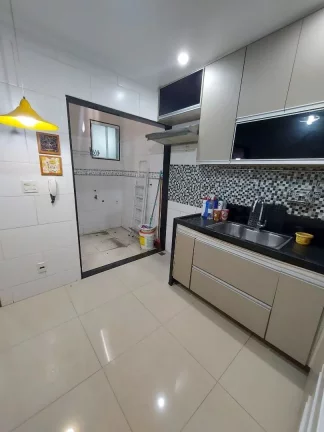 Imagem EXCELENTE Casa TRIPLEX com 260m² no Pq Duque.