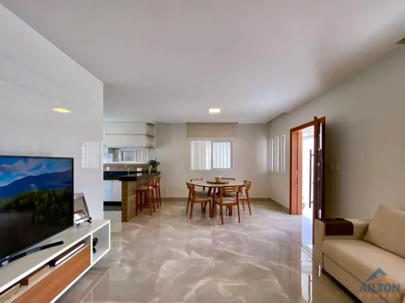 Imagem Casa Linear com 03 Quartos Alto Padrão à Venda na Praia do Morro - Guarapari/ES