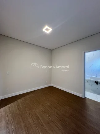 Imagem Maravilhosa casa térrea, acabamento de primeira, com 3 quartos sendo 1 suíte, cozinha planejada co...