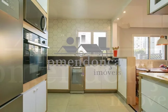 Imagem Apartamento em Perdizes com 3 dormitórios e 3 vagas, 130m²