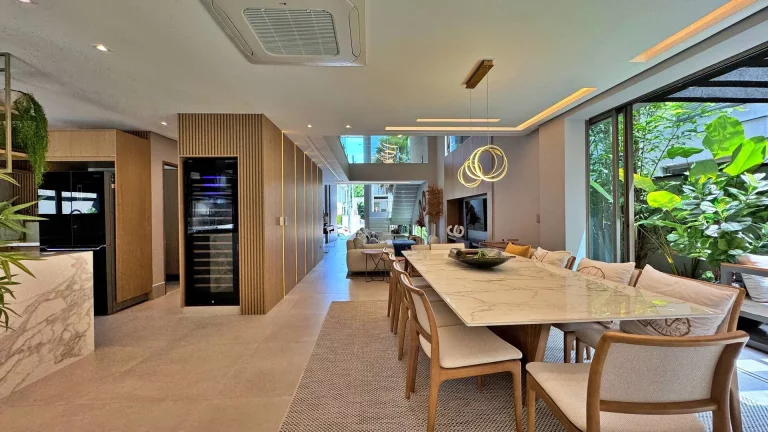 Imagem Casa com 5 dormitórios à venda, 352 m por R$ 8.900.000,00 - Riviera