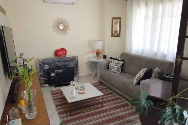 Imagem Casa em condomínio fechado com dois dormitórios.