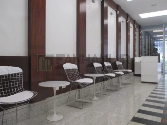 Imagem Casa comercial para locação em São Paulo-SP, bairro Jardim América: 10 salas, 6 banheiros, 25 vagas, 1.500,00 m²!