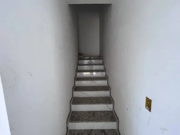Imagem Casa Duplex á venda, no bairro de Fátima!