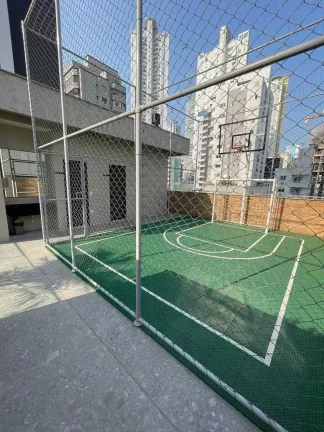 Imagem Apartamento com 3 suítes sendo 1 demi e 3 vagas de garagem no Centro de Balneário Camboriú/SC