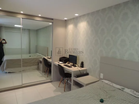 Imagem Apartamento com 3 dormitórios à venda no Centro de Balneário Camboriú/SC
