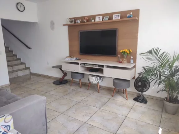 Imagem Sobrado com 3 dormitórios à venda, 223 m² por R$ 980.000,00 - Jardim Realce - Suzano/SP