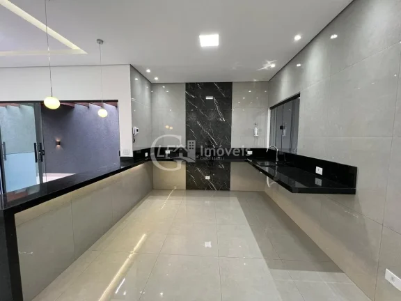 Imagem Imperdível oportunidade: Casa à venda em Campo Grande-MS, no Jardim Tijuca, com 3 quartos, 1 suíte, 3 salas, 1 banheiro, 3 vagas de garagem e 140m².