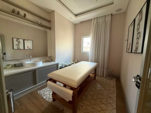 Imagem Apartamento 3 suítes e 3 vagas de garagem no Centro de Balneário Camboriú/SC