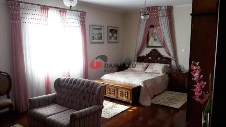 Imagem Sobrado à venda 3 Quartos, 3 Suítes, 6 Vagas, 800M², Osvaldo Cruz, São Caetano do Sul - SP