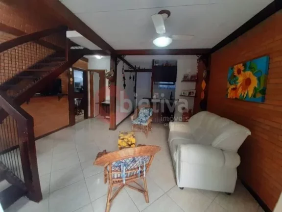 Imagem Casa com 3 dormitórios à venda, 92 m² por R$ 400.000,00 - Peró - Cabo Frio/RJ