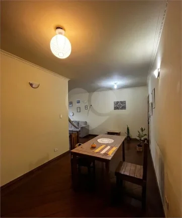 Imagem Apartamento à venda com 3 quartos no condomínio Ipê, São Paulo - SP