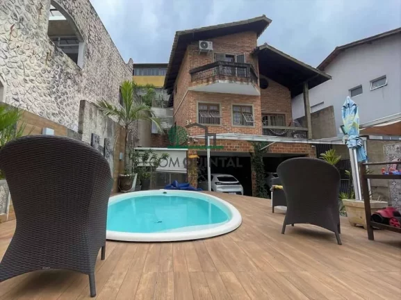 Casa com 3 Quartos à Venda, 180 m² em Jardim Semiramis - Cotia