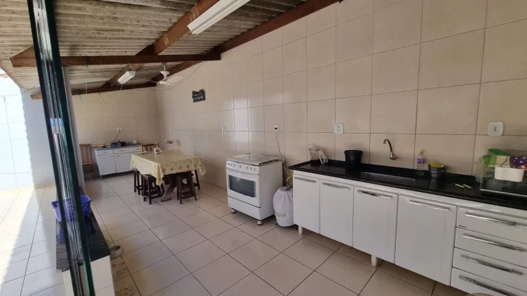 Imagem IMÓVEL Á VENDA COM FRENTE PARA A RODOVIARIA DE FRANCA/SP