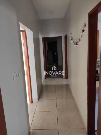 Imagem Casa com 3 dormitórios à venda, 173 m² por R$ 380.000,00 - Residencial Madri - Araporã/MG