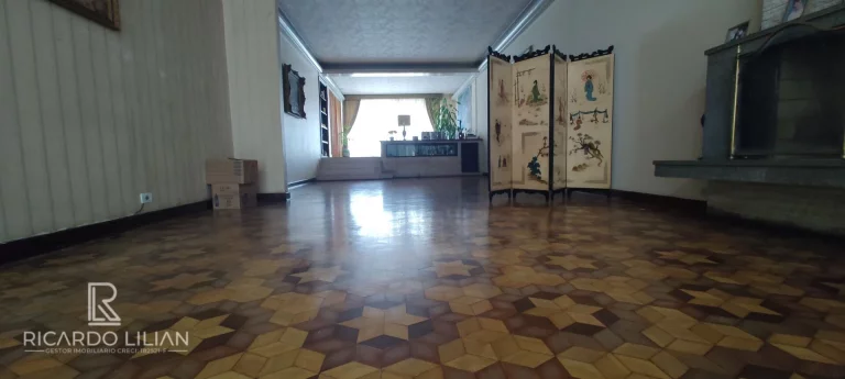Imagem Sobrado de Alto Padrão em localização super privilegiada ao Lado da Praça da Independência