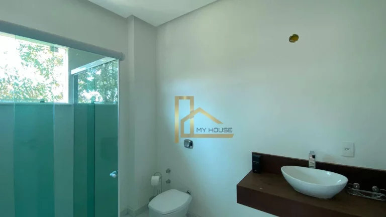Imagem Casa com 4 suítes em condomínio no Quebra Frascos - Teresópolis-RJ