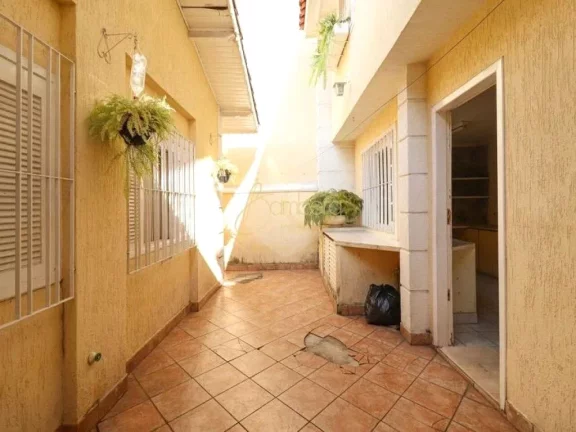 Imagem Casa à venda com 4 quartos, sendo 2 suítes, em Vila Sônia, São Paulo - SP