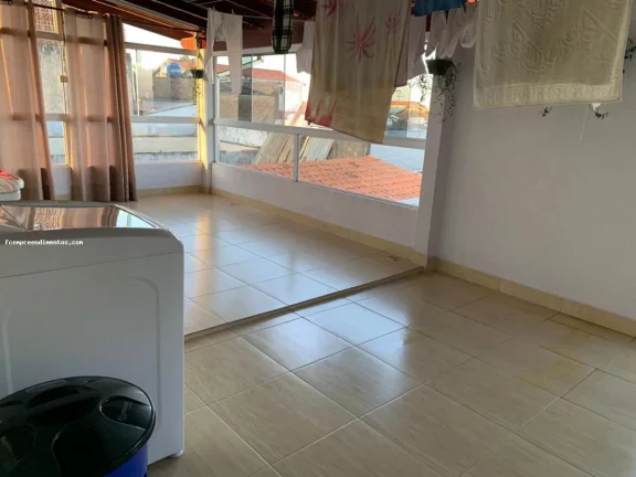 Imagem Casa para Venda em Limeira, Parque Hipolito, 5 dormitórios, 1 suíte, 2 banheiros, 2 vagas