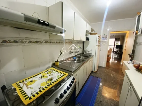 Imagem Apartamento de Alto Padrão à Venda em Guarujá-SP, Pitangueiras: 2 Quartos, 1 Suíte, 2 Salas, 3 Banheiros, 2 Vagas, 100m².