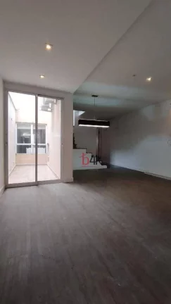 Imagem Casa com 5 dormitórios à venda, 240 m² e 2 vagas de garagem - Brooklin