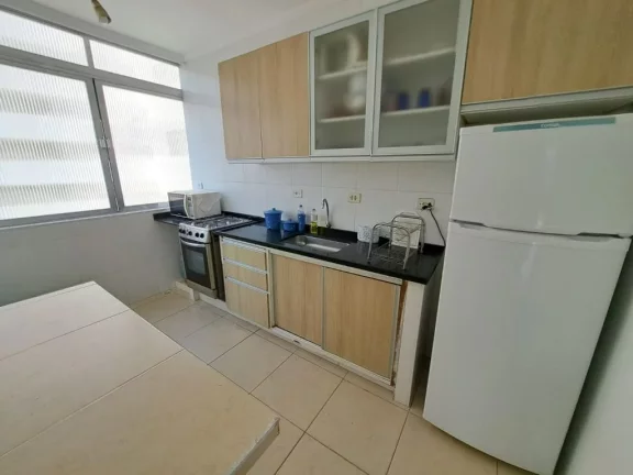 Imagem PITANGUEIRAS- UMA QUADRA DO MAR , GARAGEM NO PRÉDIO, APARTAMENTO ESPETACULAR.