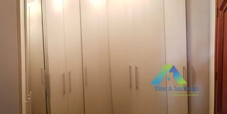 Imagem VILA CARRÃO Lindo sobrado 187 metros, excelente localização ótimo valor, 4 dormitórios, 2 vagas, lareira, churrasqueira.