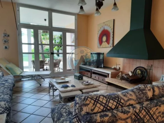Imagem Residência de Luxo à Venda em Ubatuba-SP na Cobiçada Lagoinha: 5 Quartos, 5 Suítes, 3 Salas, 1 Banheiro, 4 Vagas, 400m²