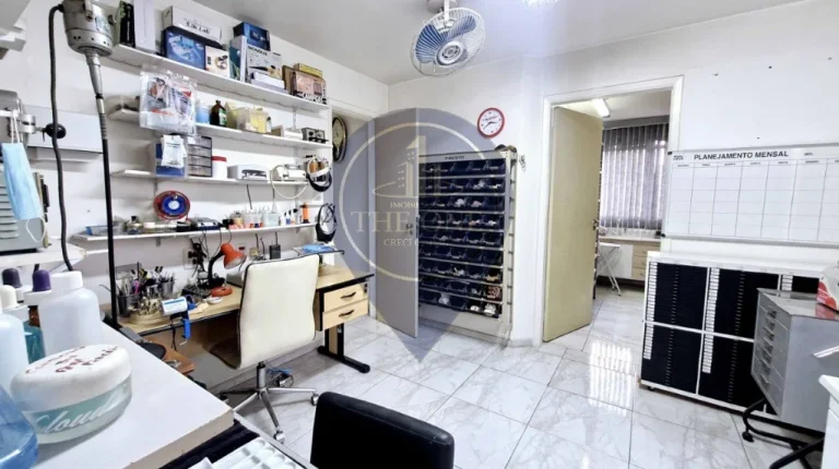 Imagem Conjunto Comercial à Venda na Consolação, São Paulo-SP: 6 Salas, 2 Banheiros, 72m² de Área
