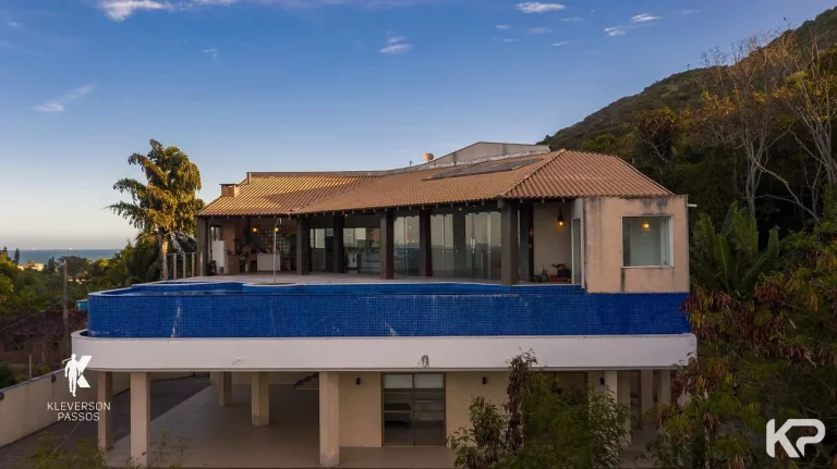 Imagem Casa com 4 dormitórios à venda, 421 m² por R$ 3.950.000,00 - Praia da Costa - Vila Velha/ES