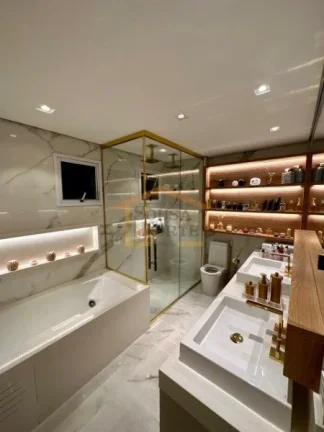 Imagem Apartamento alto padrão, 215m², 4 dormitórios, sendo 3 suítes, escritório, sala ampla para dois...