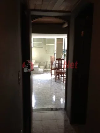 Imagem Casa assobradada à venda p/fins residenciais ou comerciais, recentemente reformada externamente, localizada no bairro Assunção com 4 dormitórios, sendo 3 suítes, 4 vagas, 400m².
