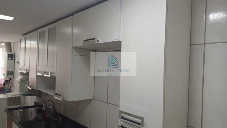 Imagem Cobertura à venda na Praça Seca, Rio de Janeiro: 3 quartos, 2 suítes, 126m², garagem, localização privilegiada!