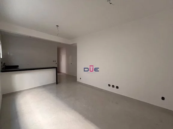 Imagem Casa sobreposta térrea com 3 suítes sendo 1 privativa e 2 americanas, no Embaré só 950 mil com 2 vagas. Novinha!!!