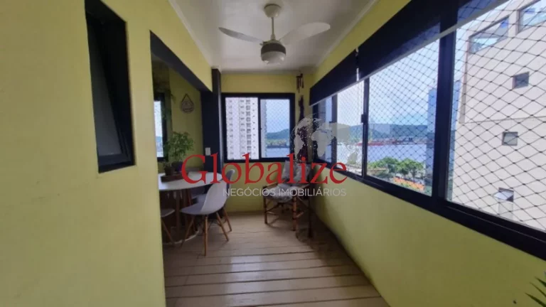 Imagem Lindo apartamento à venda na Ponta da Praia, Santos-SP! 2 quartos, 1 suíte, 1 sala, 2 banheiros, 1 vaga de garagem, 103,00 m² de área.