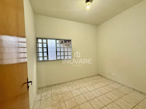 Imagem Casa com 4 dormitórios para alugar, 125 m² por R$ 1.500,00/mês - Setor Central - Itumbiara/GO