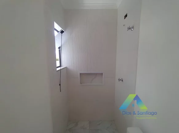 Imagem Lindo e novo sobrado com 125 m² em 3 dormitórios, 1 suíte e 2 vagas.