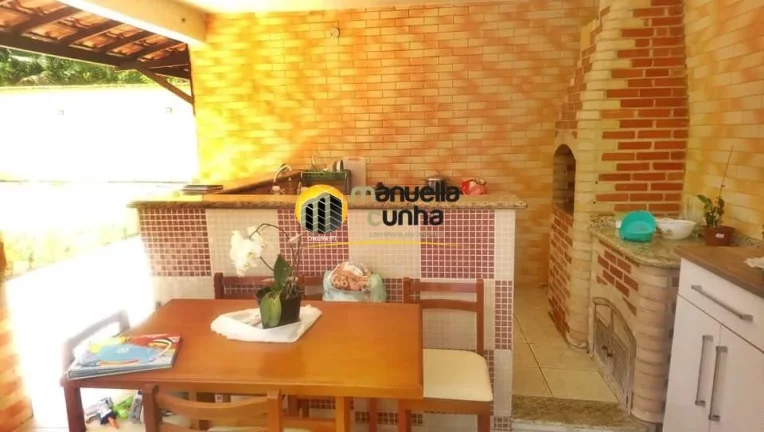 Imagem Belíssima Casa de condomínio C/4Qts e Área de Lazer Completa!