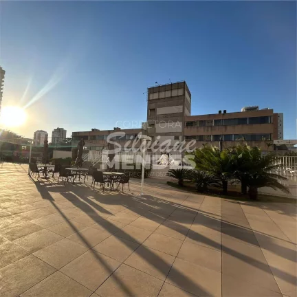 Imagem Oportunidade! Apartamento Garden com 161 m² no Campolim