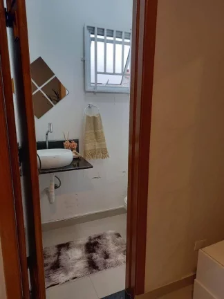 Imagem Sobrado com 2 dormitórios à venda, 107 m² por R$ 580.000,00 - Vila Cecília Maria - Santo André/SP